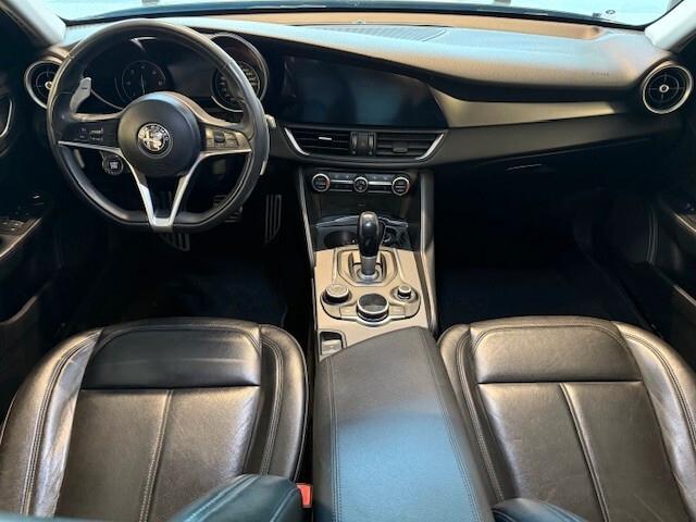 Alfa Romeo Giulia 2.2 Turbodiesel 180 CV AT8 Business Sport Launch Ed.