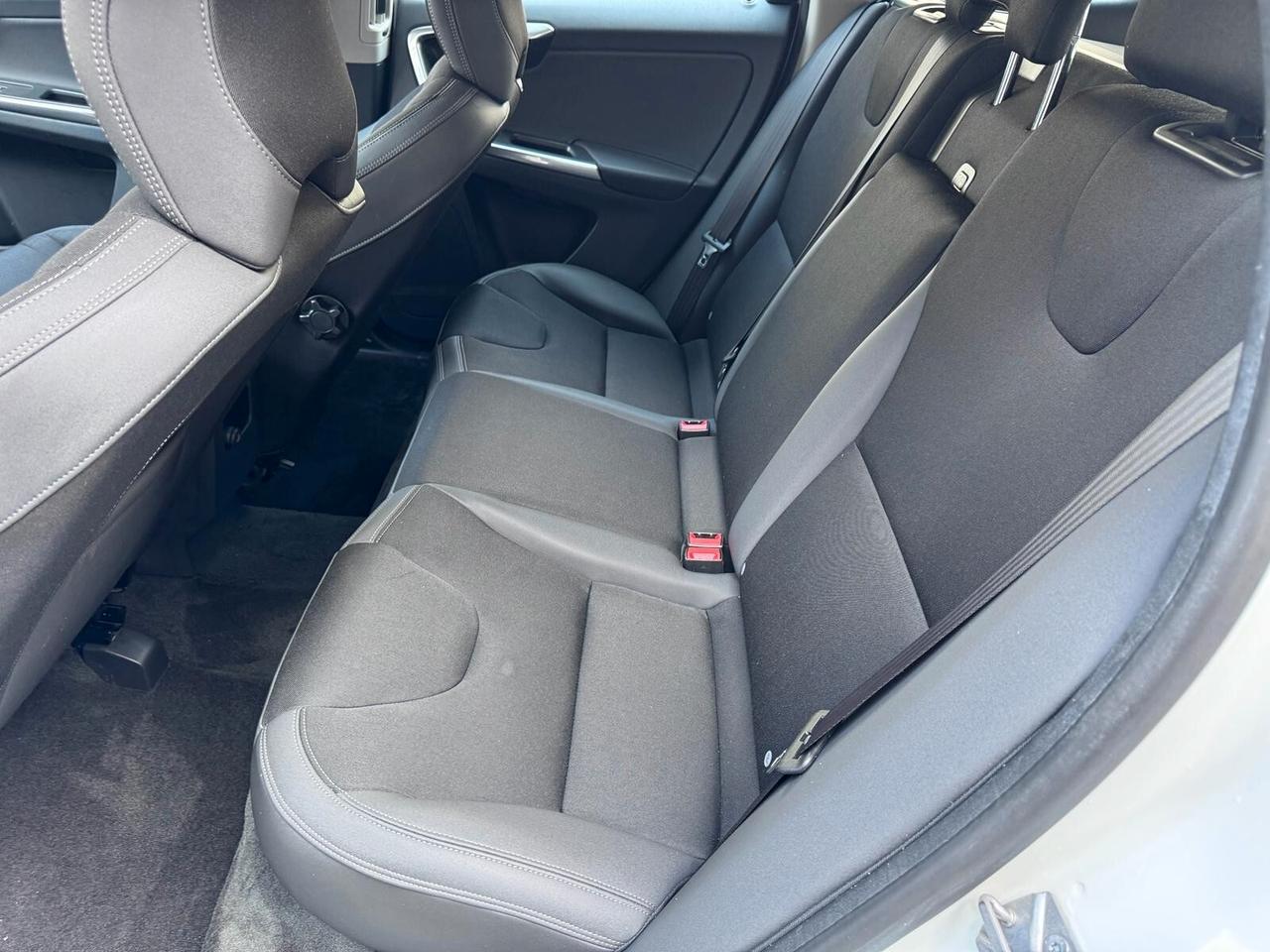 Volvo XC 60 D4 Geartronic Summum*EURO6*NAVI*CERCHI