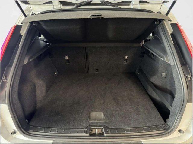 VOLVO XC40 D3 MOMENTUM MANUALE