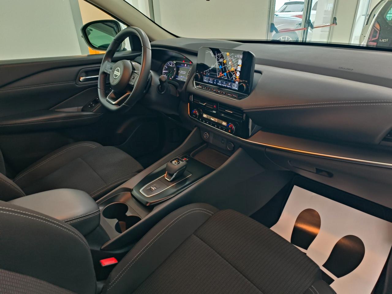 Nissan Qashqai MHEV 140 CV Business
