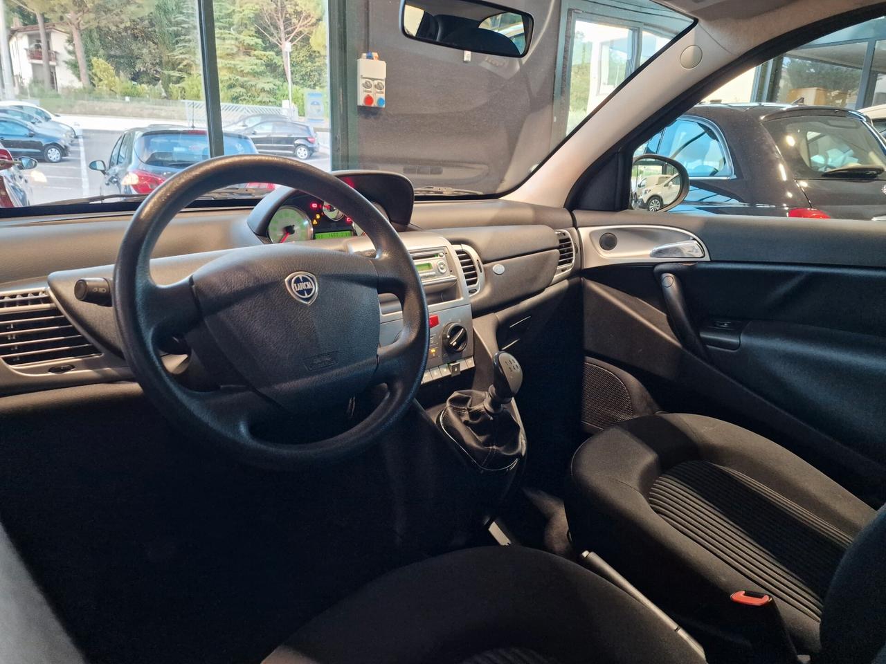 Lancia Ypsilon 1.2 Versus 155 mila chilometri