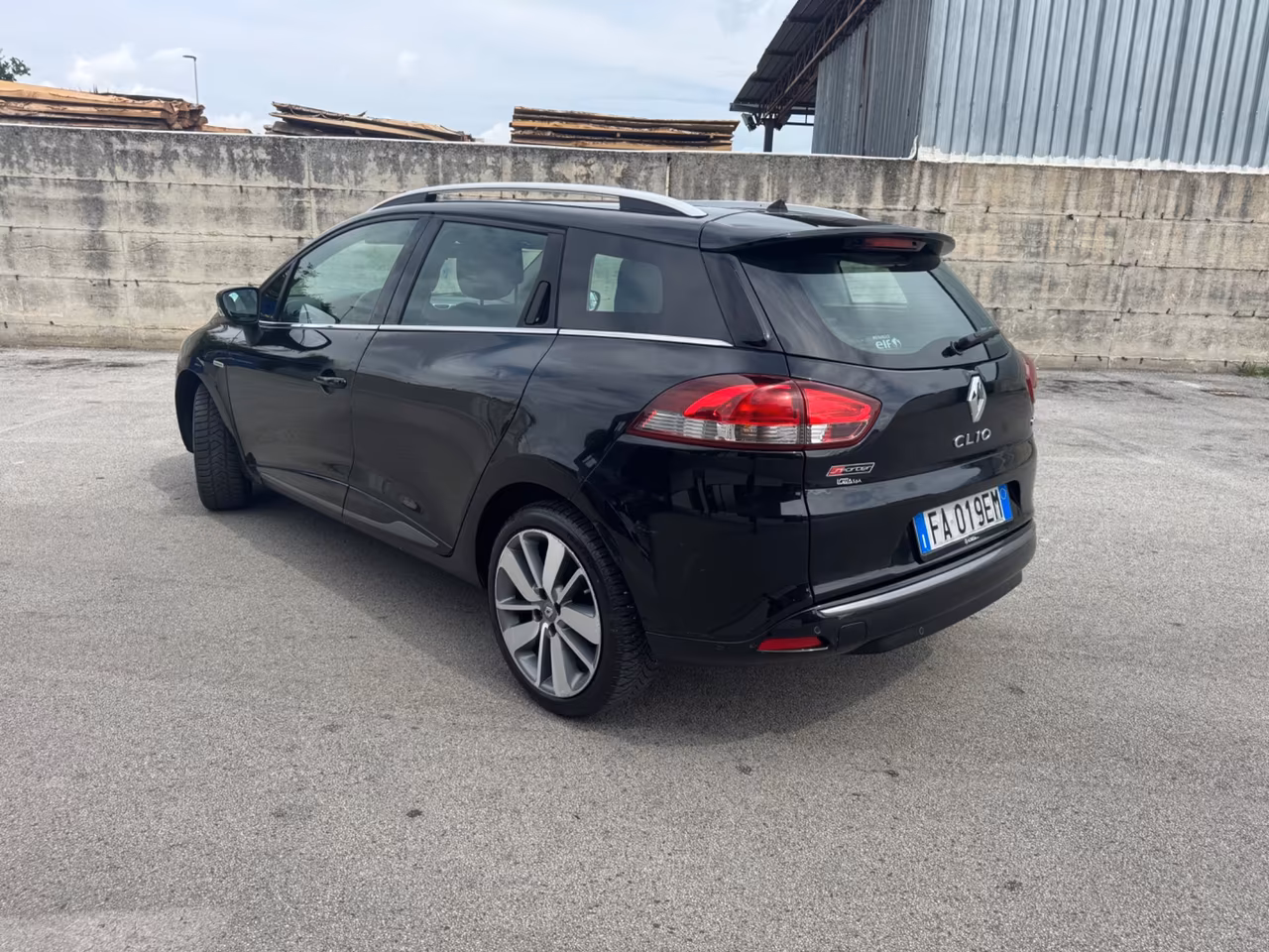 Renault Clio Sporter dCi 8V 90CV COSTUME NATIONAL