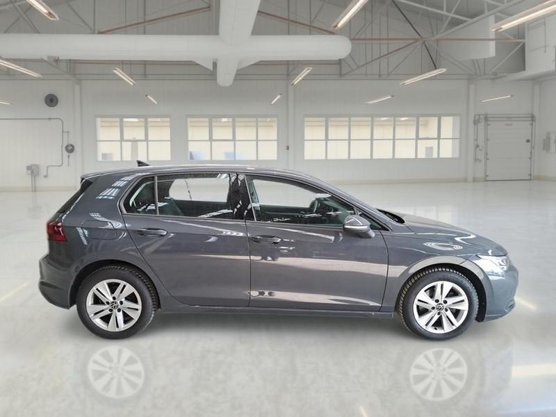 VOLKSWAGEN GOLF VIII 2.0 TDI SCR 85kW Life DSG 5 PORTE