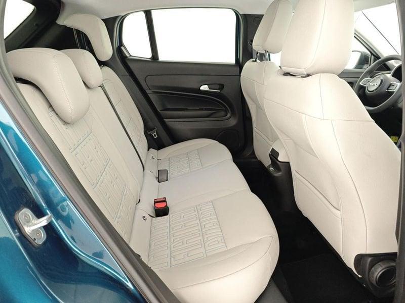 FIAT 600 Hybrid 110 CV DCT MHEV La Prima