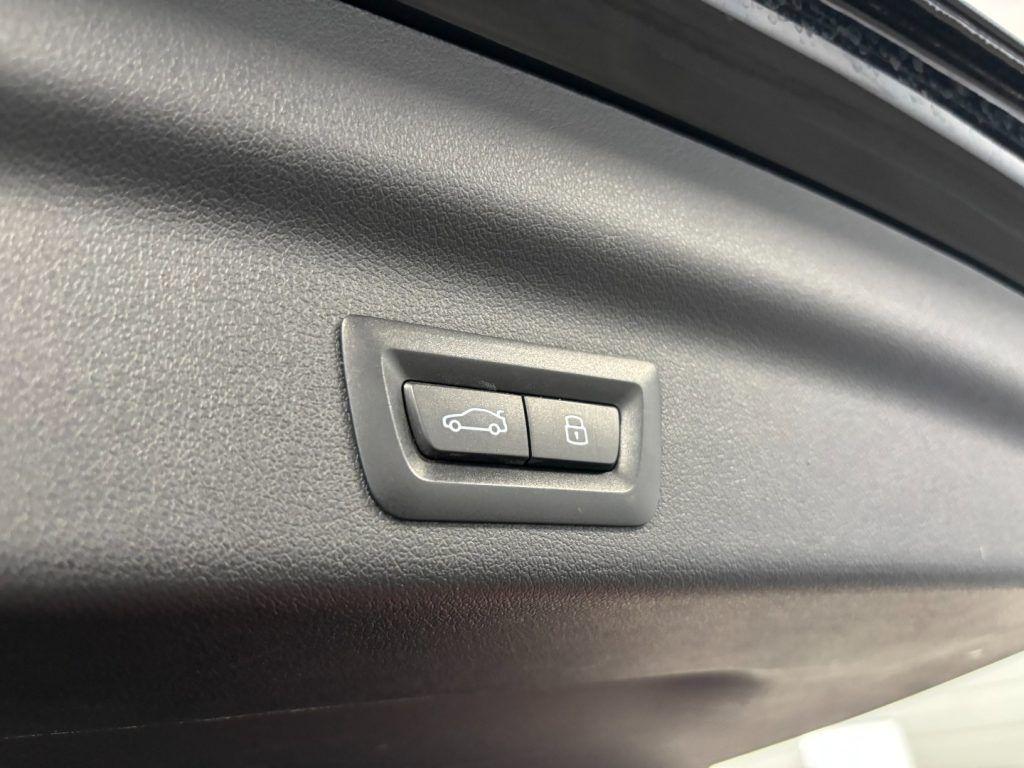 BMW X1 sDrive 18d xLine Full Optional