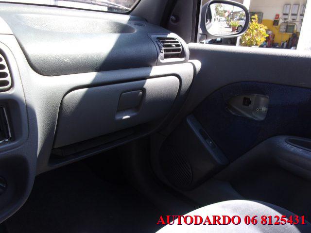 RENAULT Clio 1.1i cat 3 porte UP Aria