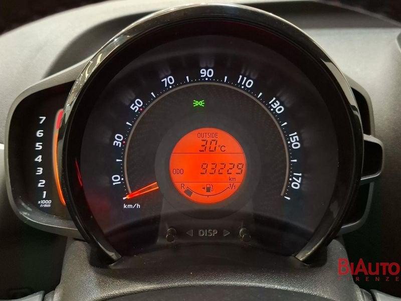 Toyota Aygo Aygo 5p 1.0 x-play 72cv