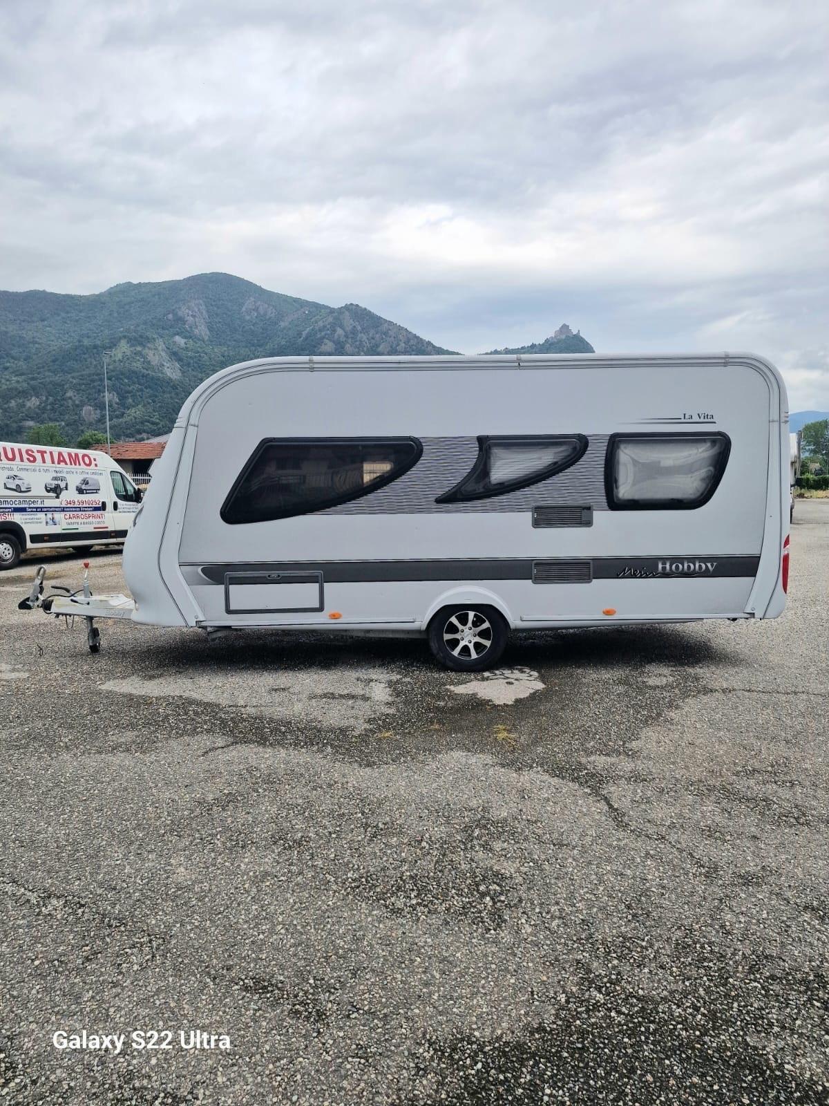 Hobby la Vita Caravan del 2010 in saldo 695