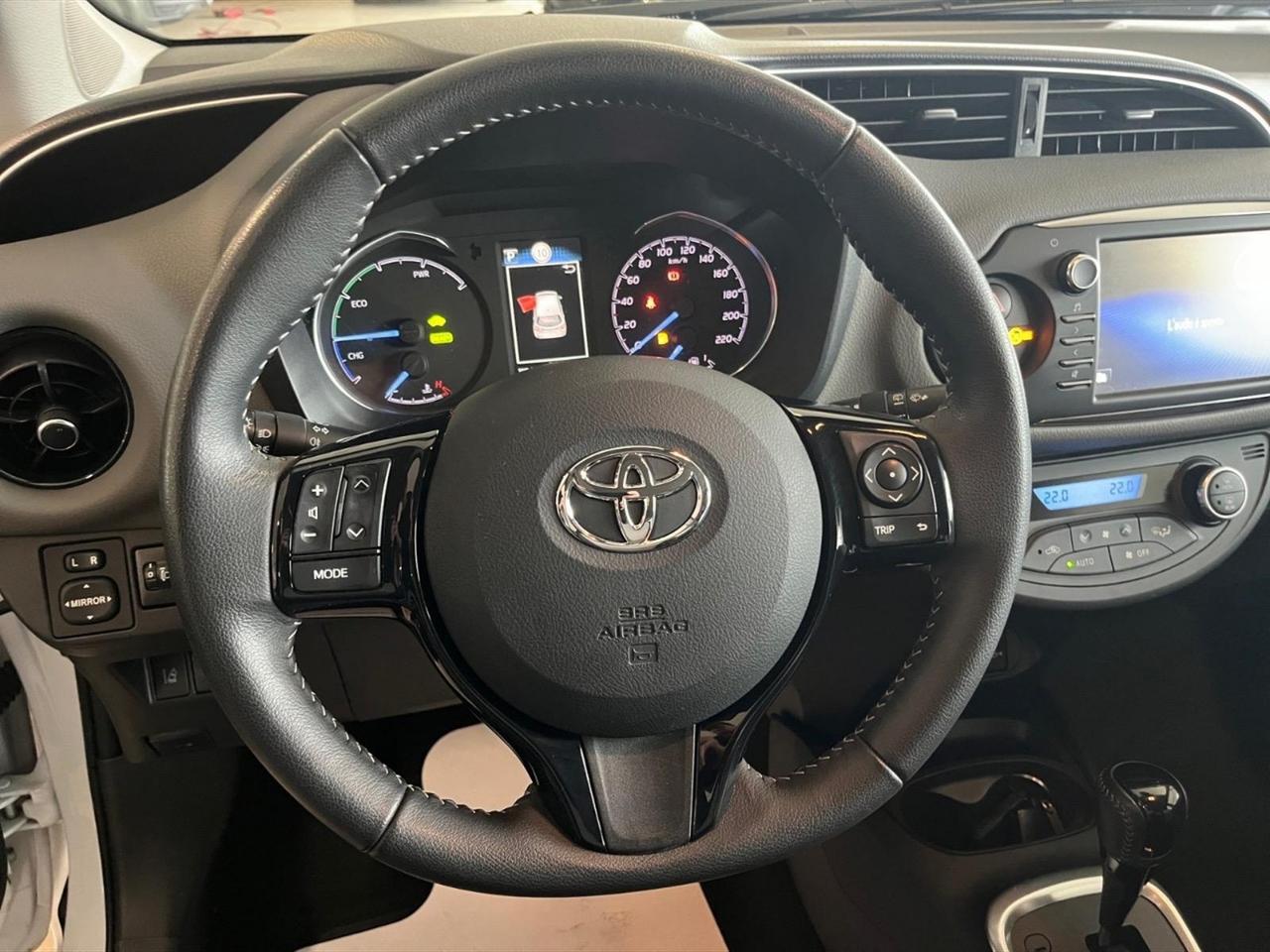 Toyota Yaris 5p 1.5h active