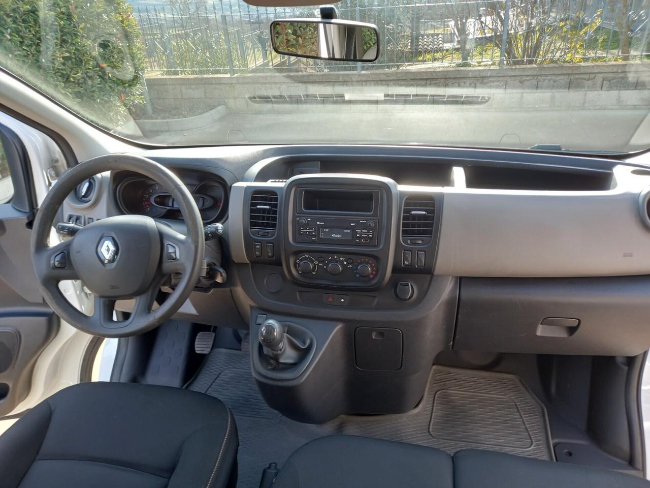 Renault Trafic T29 1.6 dCi 145CV 9 POSTI