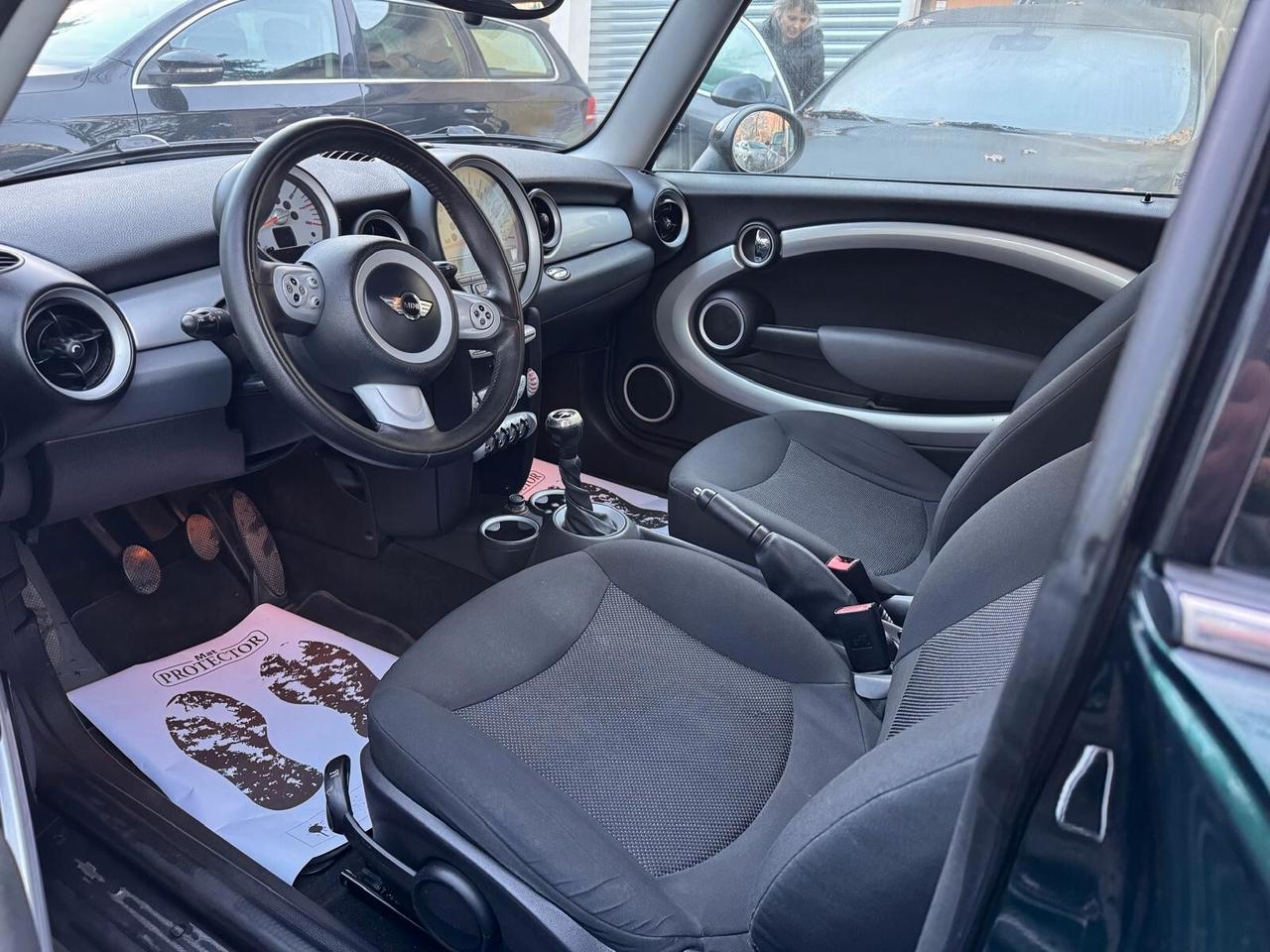 Mini 1.4 16V One Chili