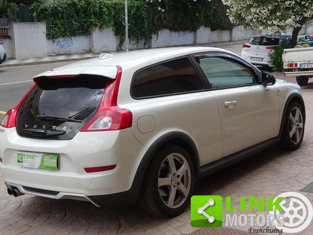 VOLVO C30 1.6 D. 109 CV