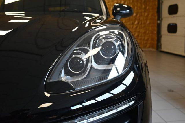 PORSCHE Macan 2.0 PDK BLACKLINE20"SCARICHI NAVI CAM CRUISE NUOVA