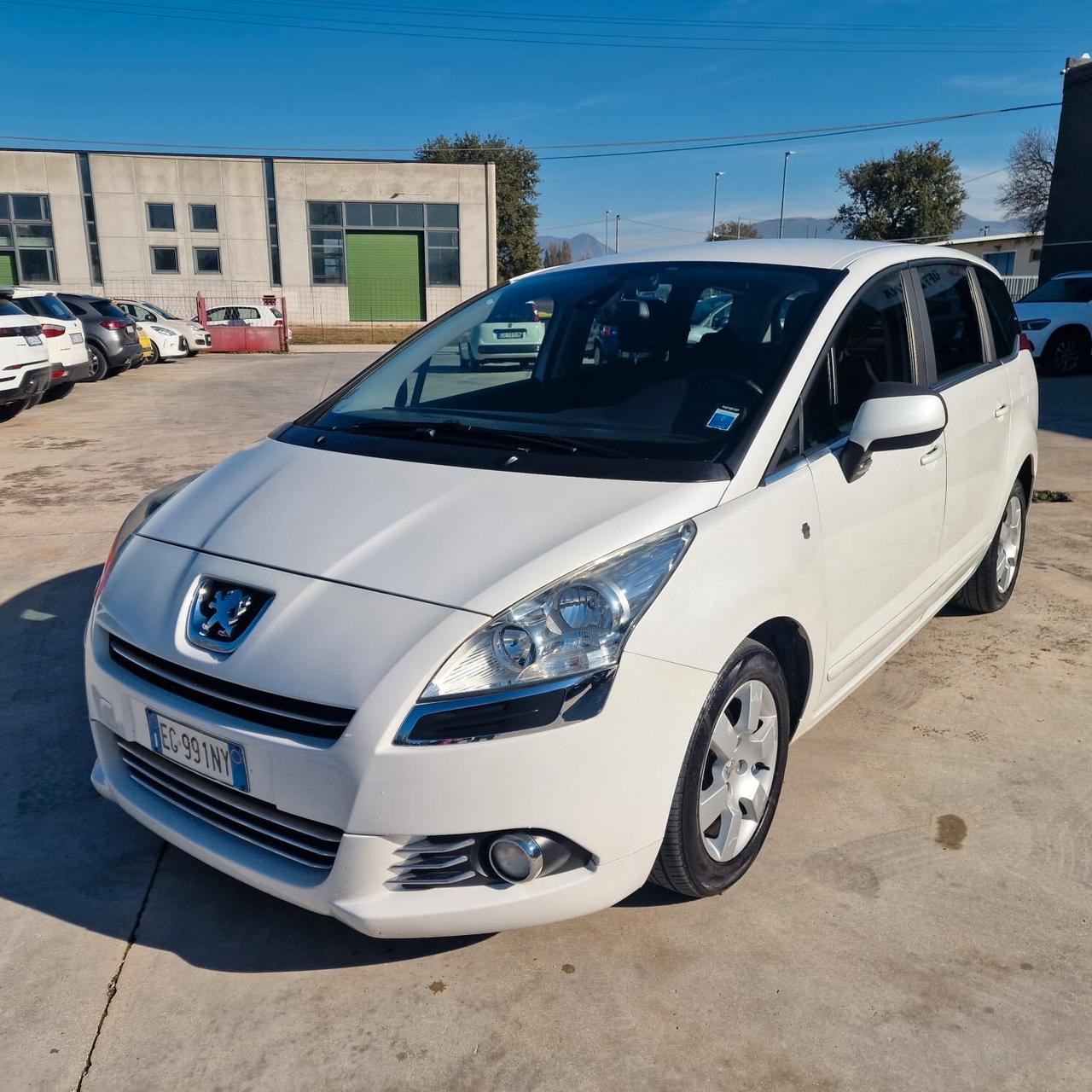 Peugeot 5008 2.0 HDi 163CV aut. Féline UNICO PROPRIETARIO PERFETTA SU STRADA