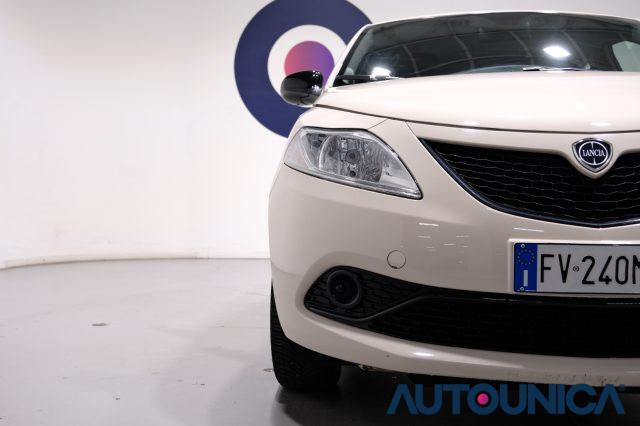 LANCIA Ypsilon 1.2 69 CV 5 PORTE S&S GOLD NEOPATENTATI