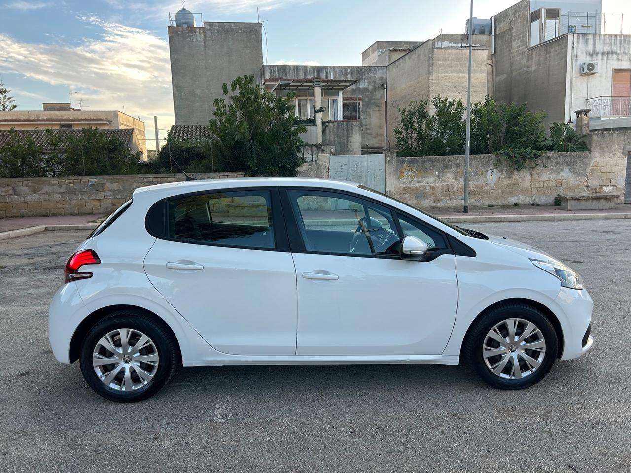 Peugeot 208 BlueHDi 100 S&S 5 porte