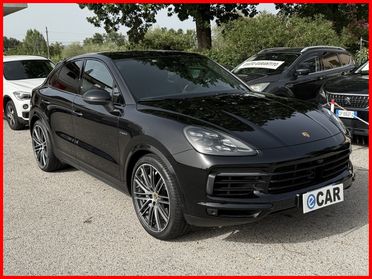 PORSCHE CAYENNE COUPE GTS SPORT CHRONO E-HYBRID