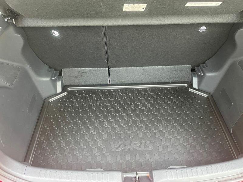 Toyota Yaris Hybrid Style MY22