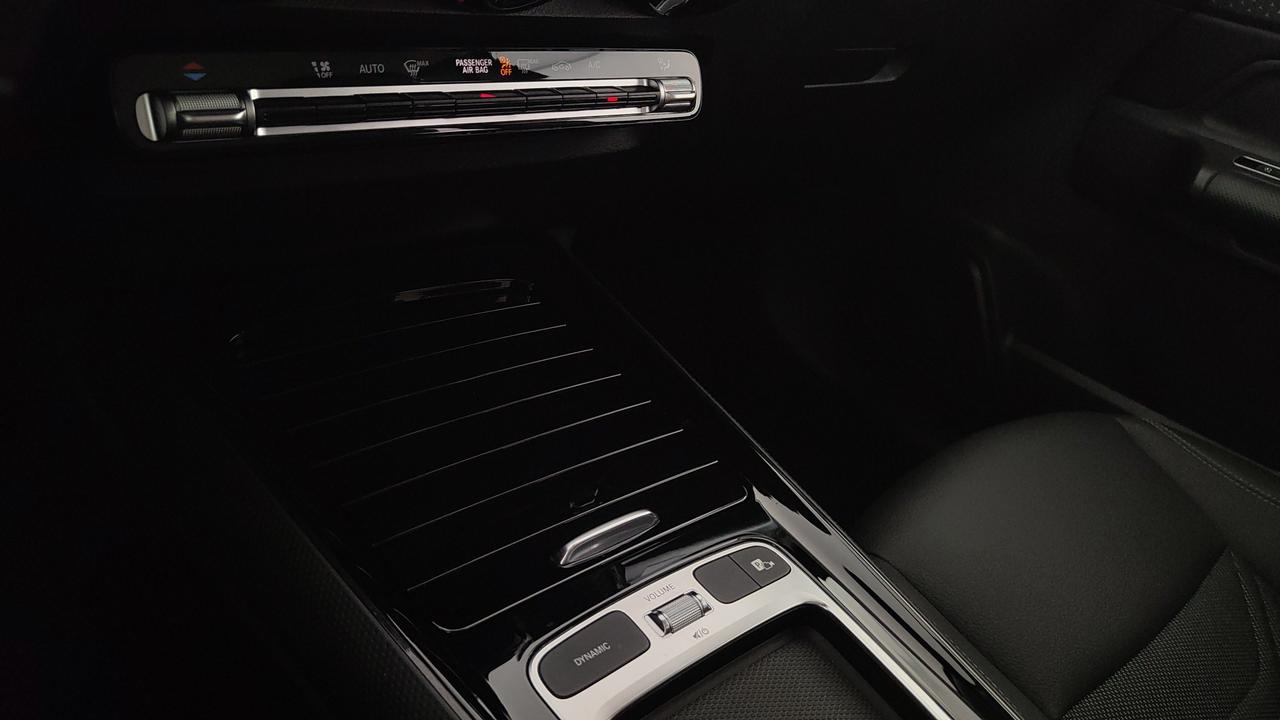 Mercedes-Benz GLB 180 d Advanced auto