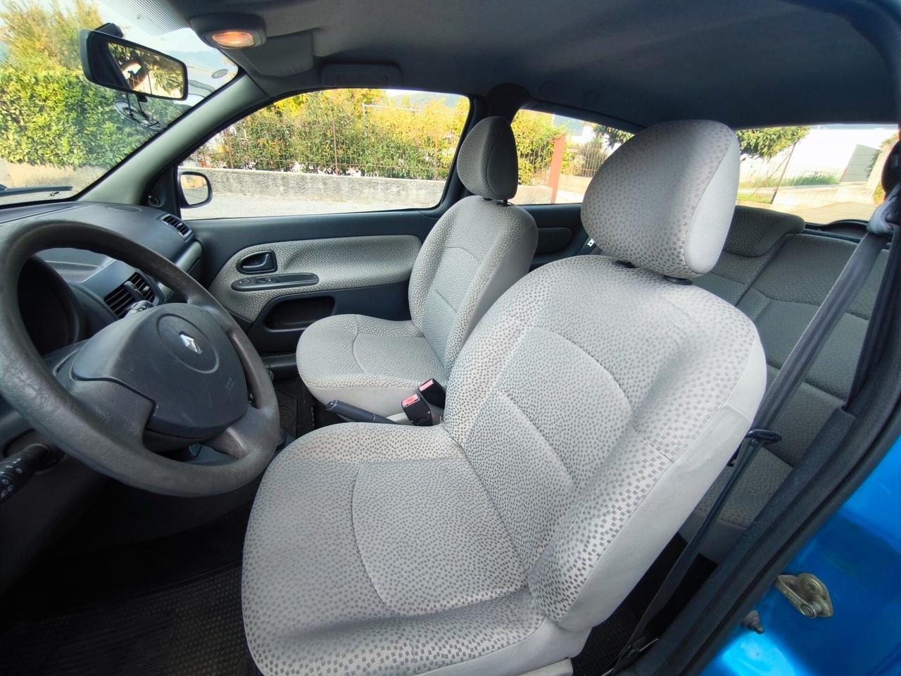 RENAULT CLIO 1,2 BENZINA- OK NEOPATENTATI