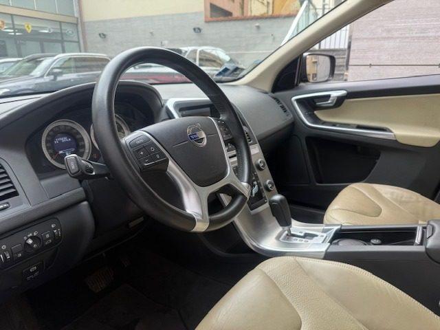 VOLVO XC60 D3 AWD Geartronic Momentum