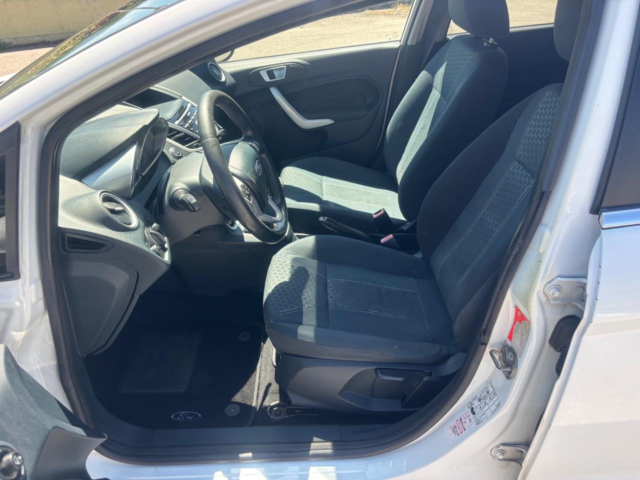 Ford Fiesta 1.4 TDCi 5p. Titanium