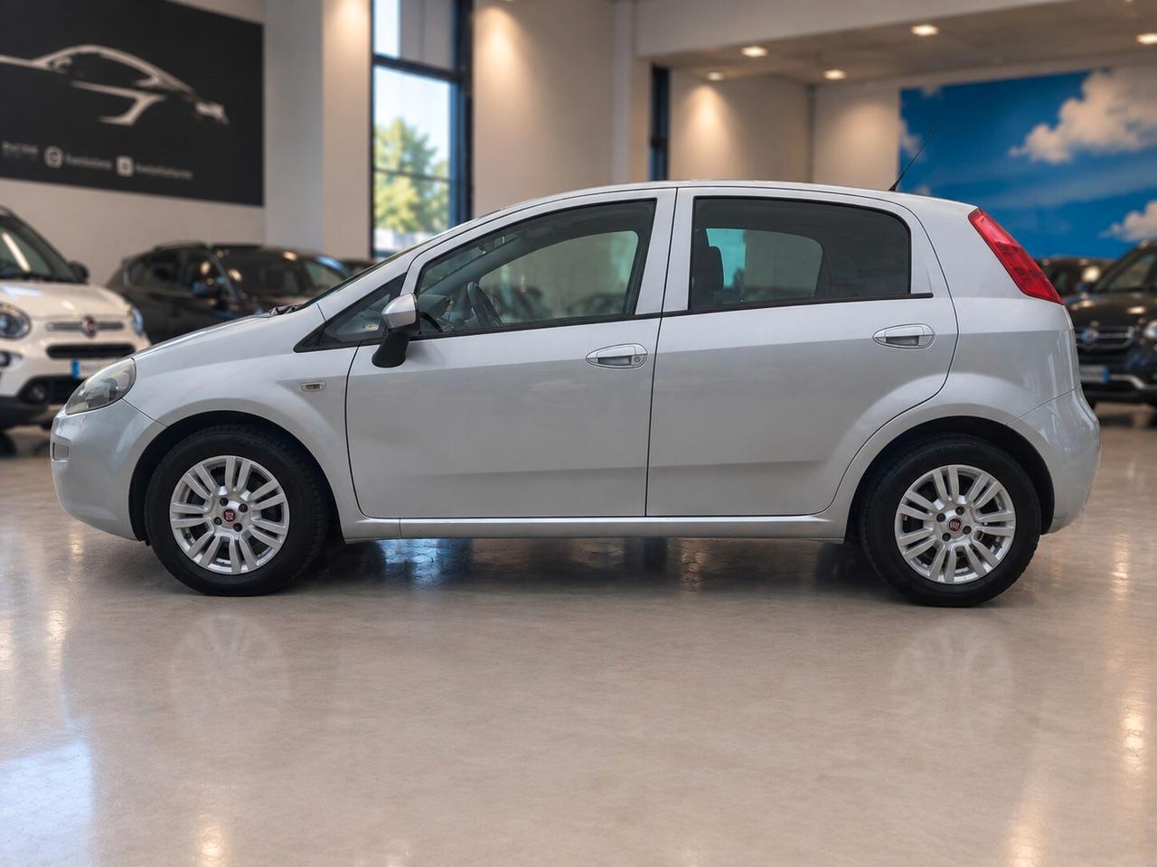 Fiat Punto 1.3 MJT II S&S 95 CV 5 porte Street