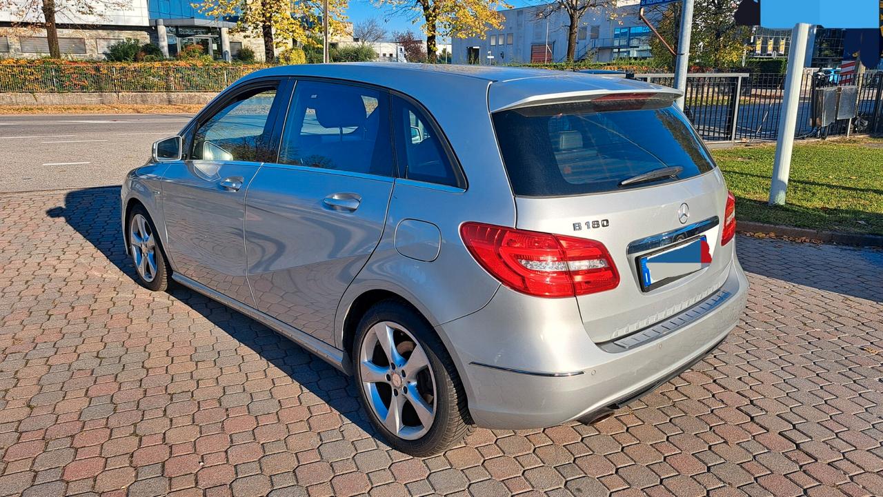 Mercedes-benz B 180 BlueEFFICIENCY Premium