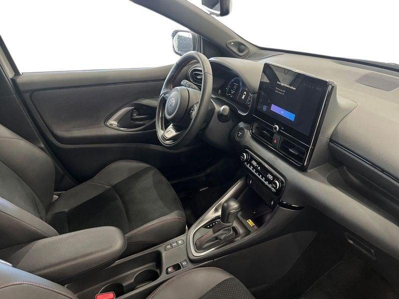 Toyota Yaris Yaris 1.5h 130 GR Sport