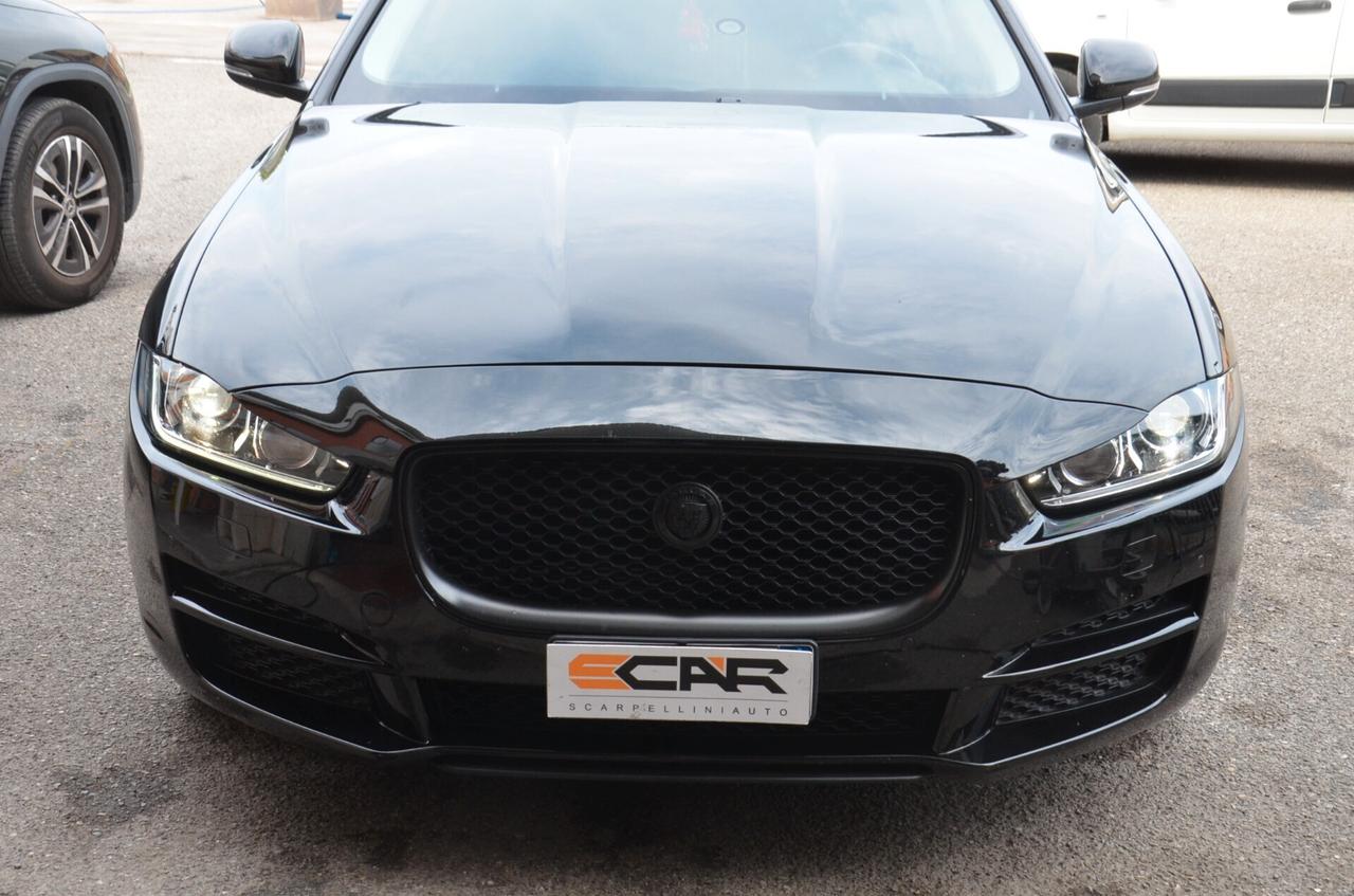 Jaguar XE 2.0 D 180 CV AWD aut. Pure