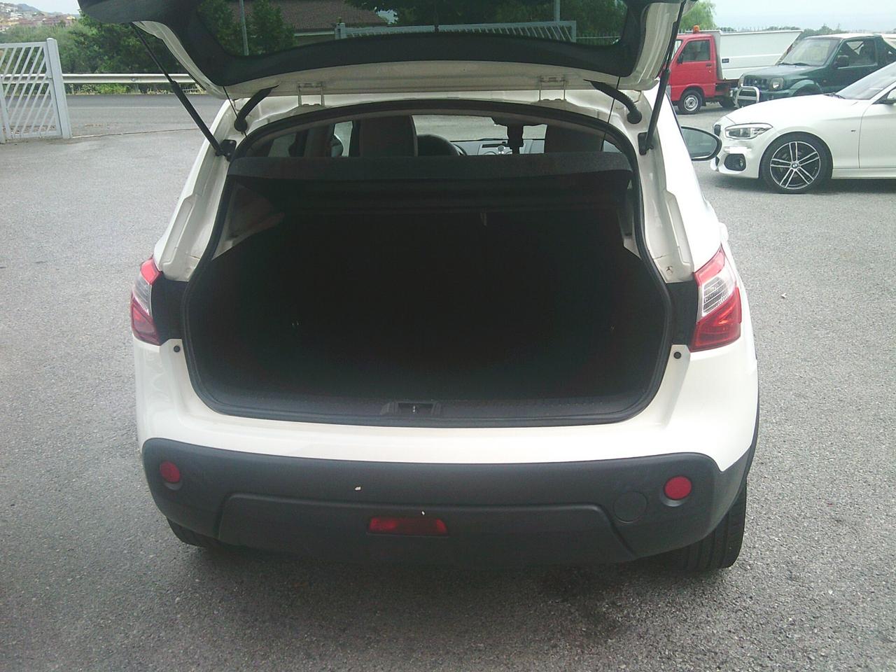 Nissan Qashqai 1.5 dCi DPF Tekna