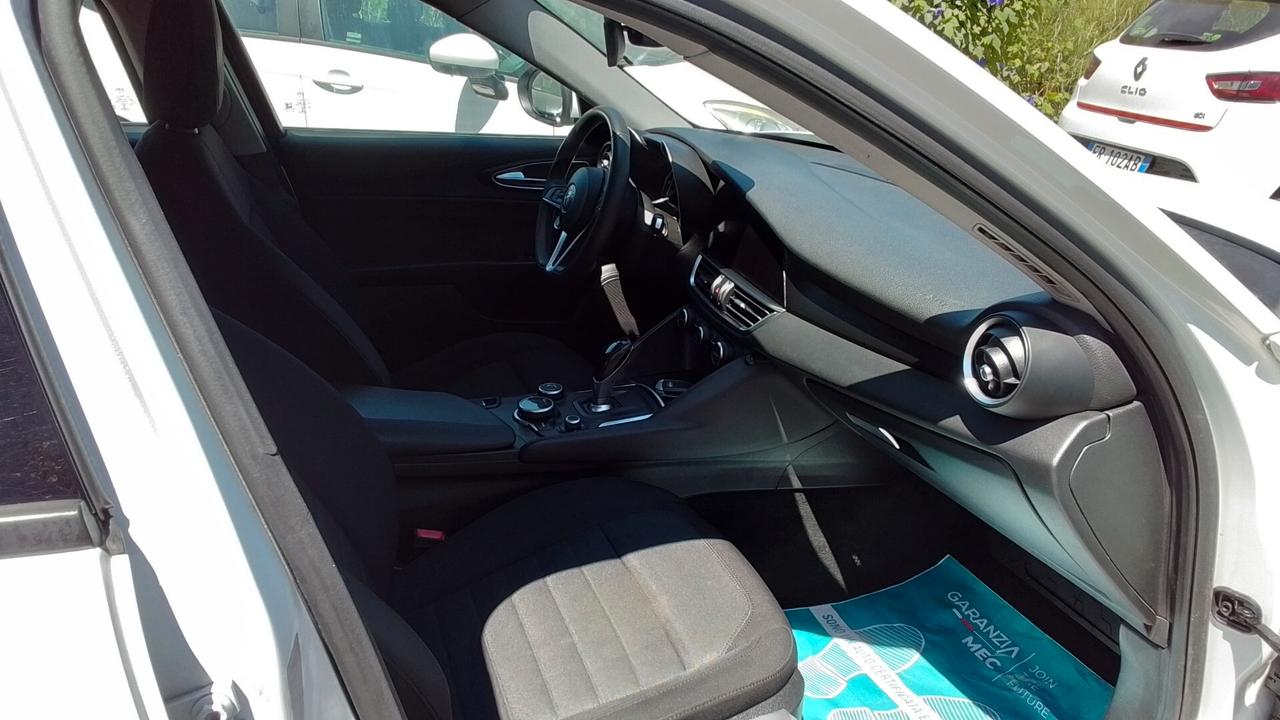 Alfa Romeo Giulia 2.2 150 CV Super