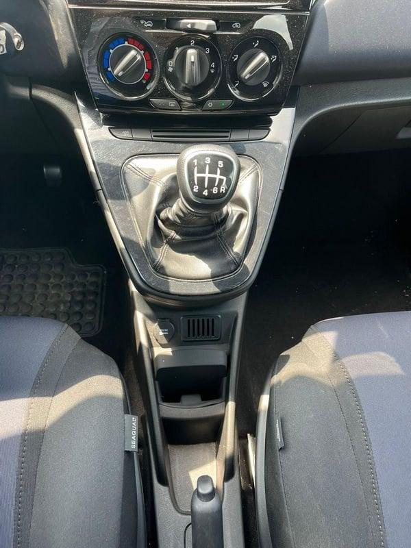 Lancia Ypsilon Ypsilon 1.0 FireFly 5 porte S&S Hybrid Platino