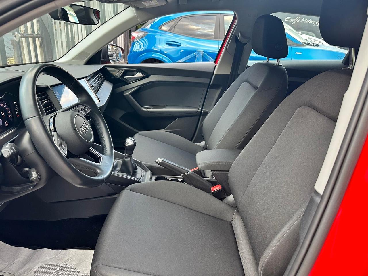 Audi A1 citycarver 30 TFSI Identity Contrast