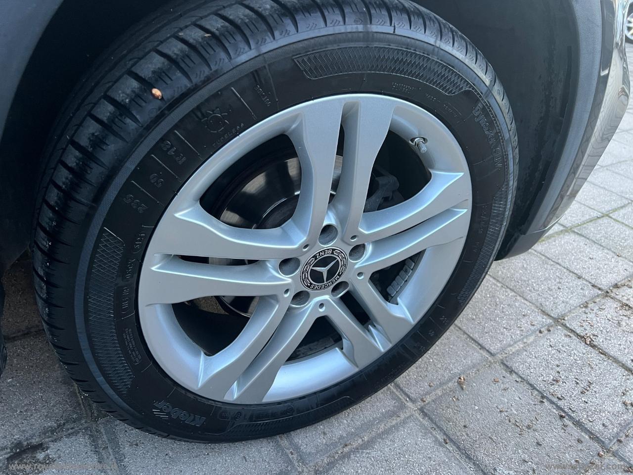 MERCEDES-BENZ GLA 180 Sport