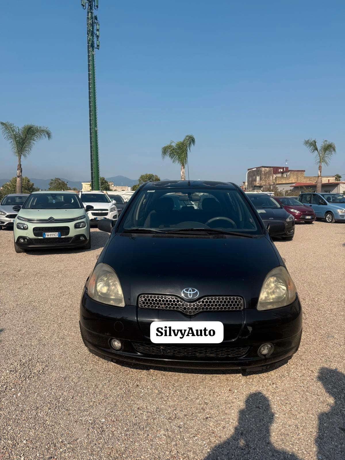 Toyota Yaris 1.3i 16V cat 5 porte Luna