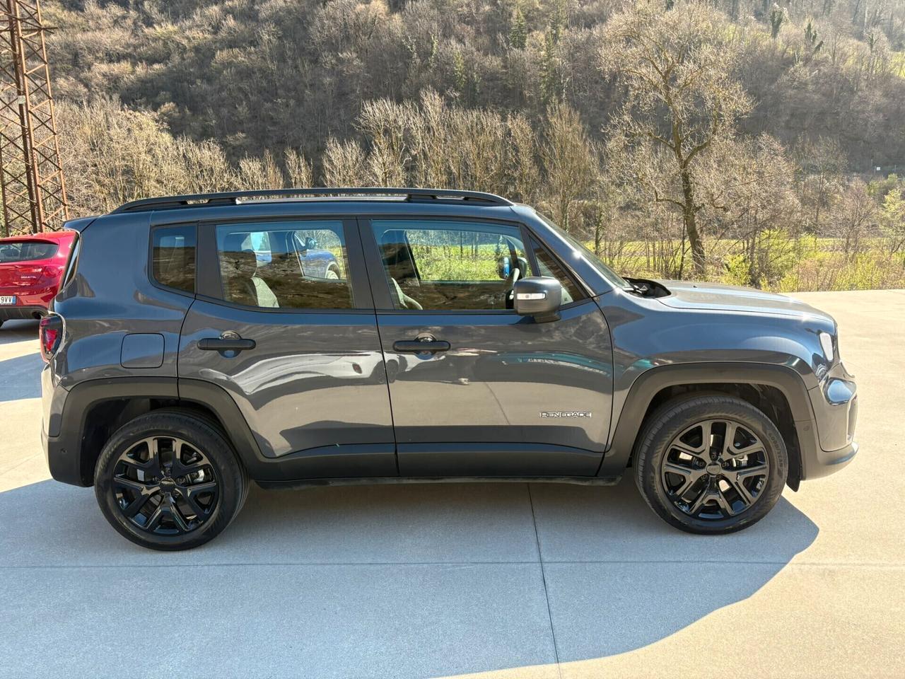 Jeep Renegade 1.5 Turbo T4 MHEV Summit