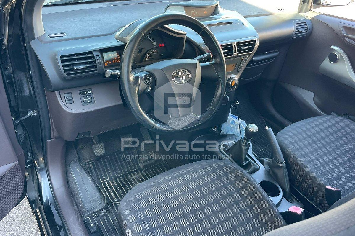 TOYOTA iQ 1.0 Sol