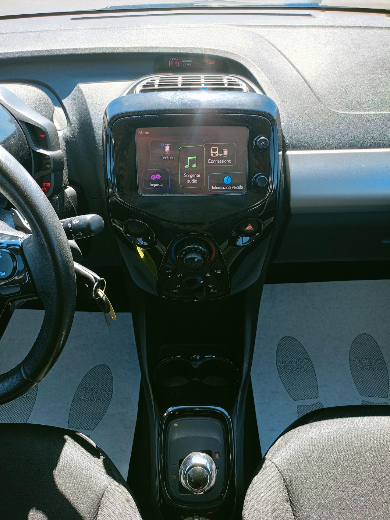 Peugeot 108 1000 BENZINA CAMBIO AUTOMATICO