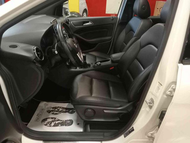 MERCEDES-BENZ B 180 CDI Premium ** TETTO PANOR. **