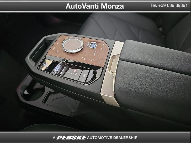 BMW iX iX xDrive40 Pacchetto Sportivo