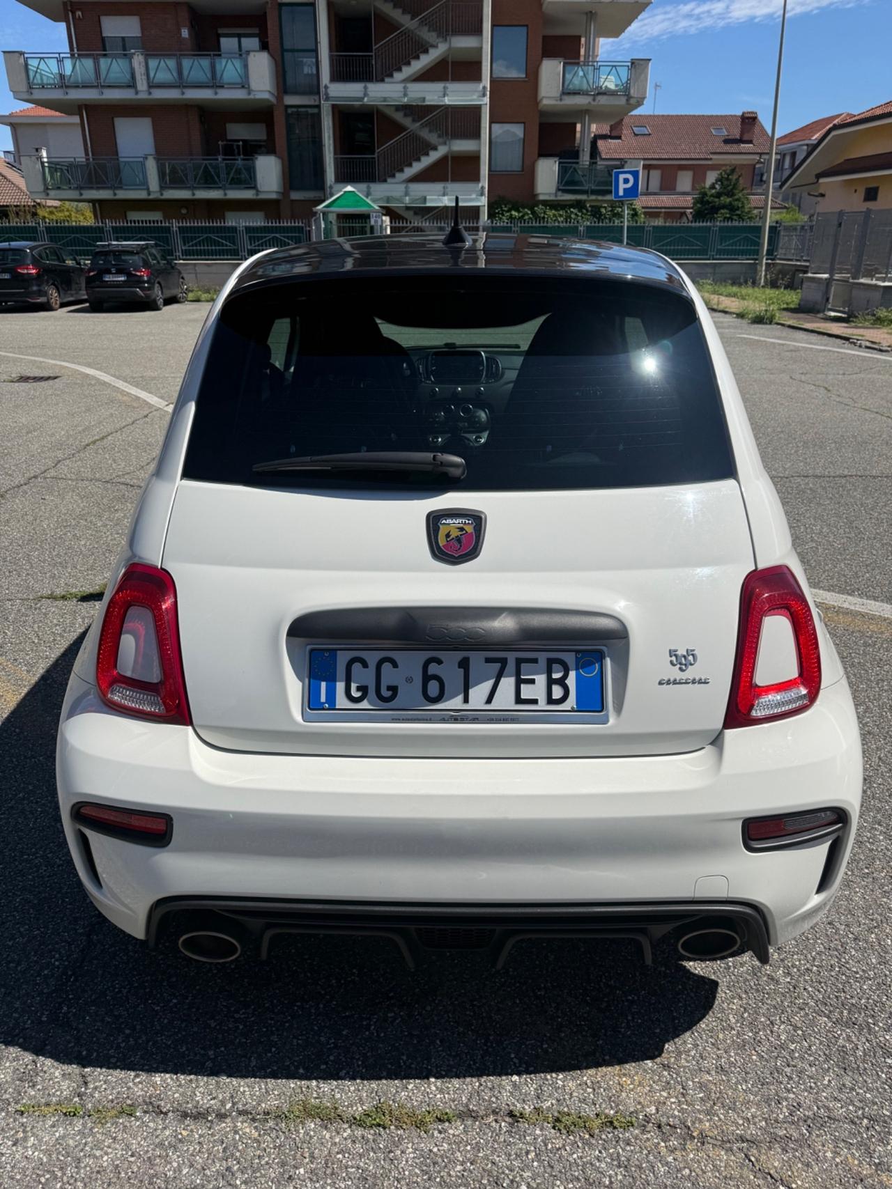 Abarth 595 1.4 Turbo T-Jet 180 CV Esseesse