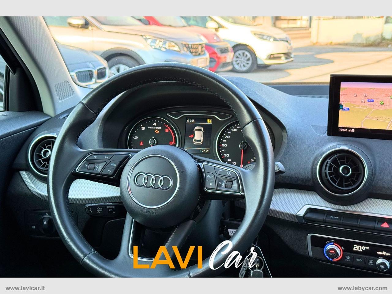 AUDI Q2 35 TDI quattro S tr. Identity Black