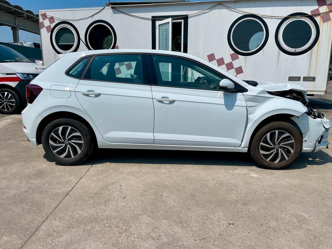 Volkswagen Polo 1.0 TSI Style - 2025 ***SINISTRATA VA IN MOTO***