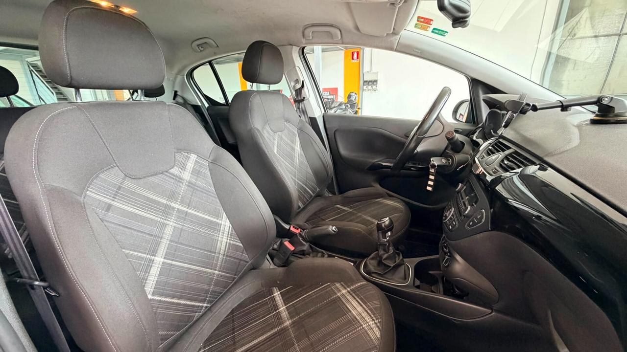 Opel Corsa 1.2 5 porte Innovation