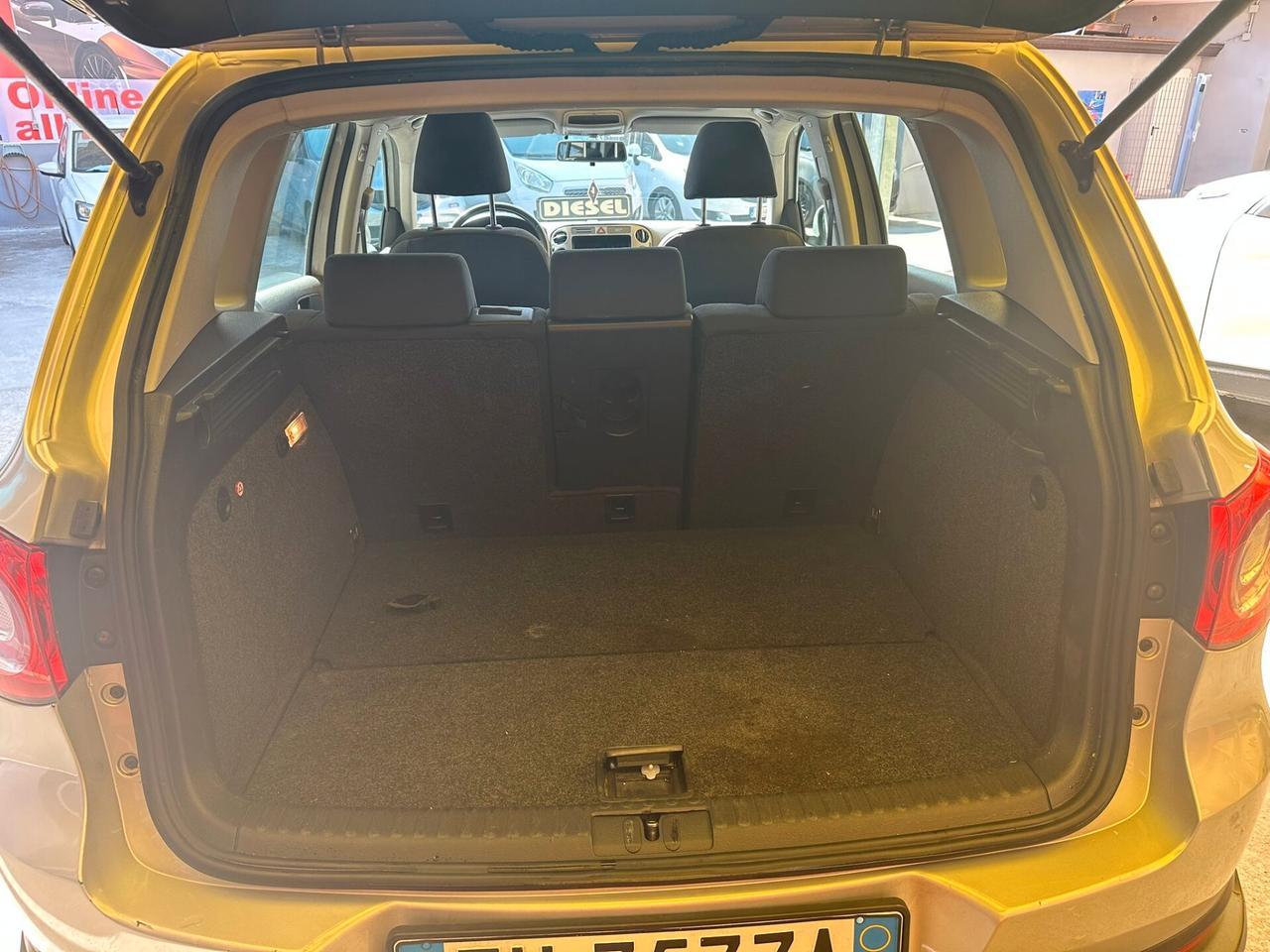 Volkswagen Tiguan 2.0cc diesel 12 mesi garanzia-2011