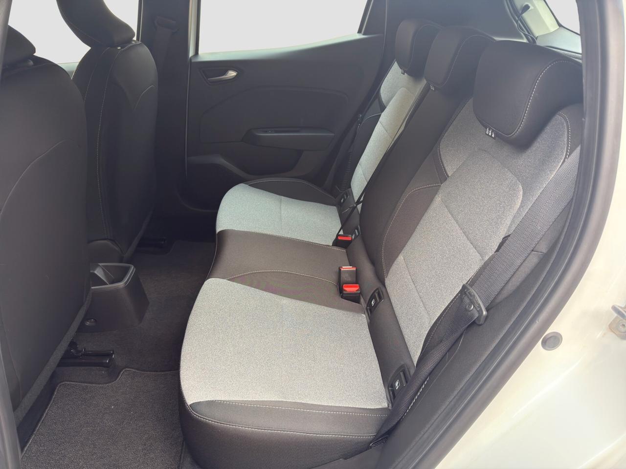 Renault Clio Full Hybrid E-Tech 145 CV 5 porte Evolution