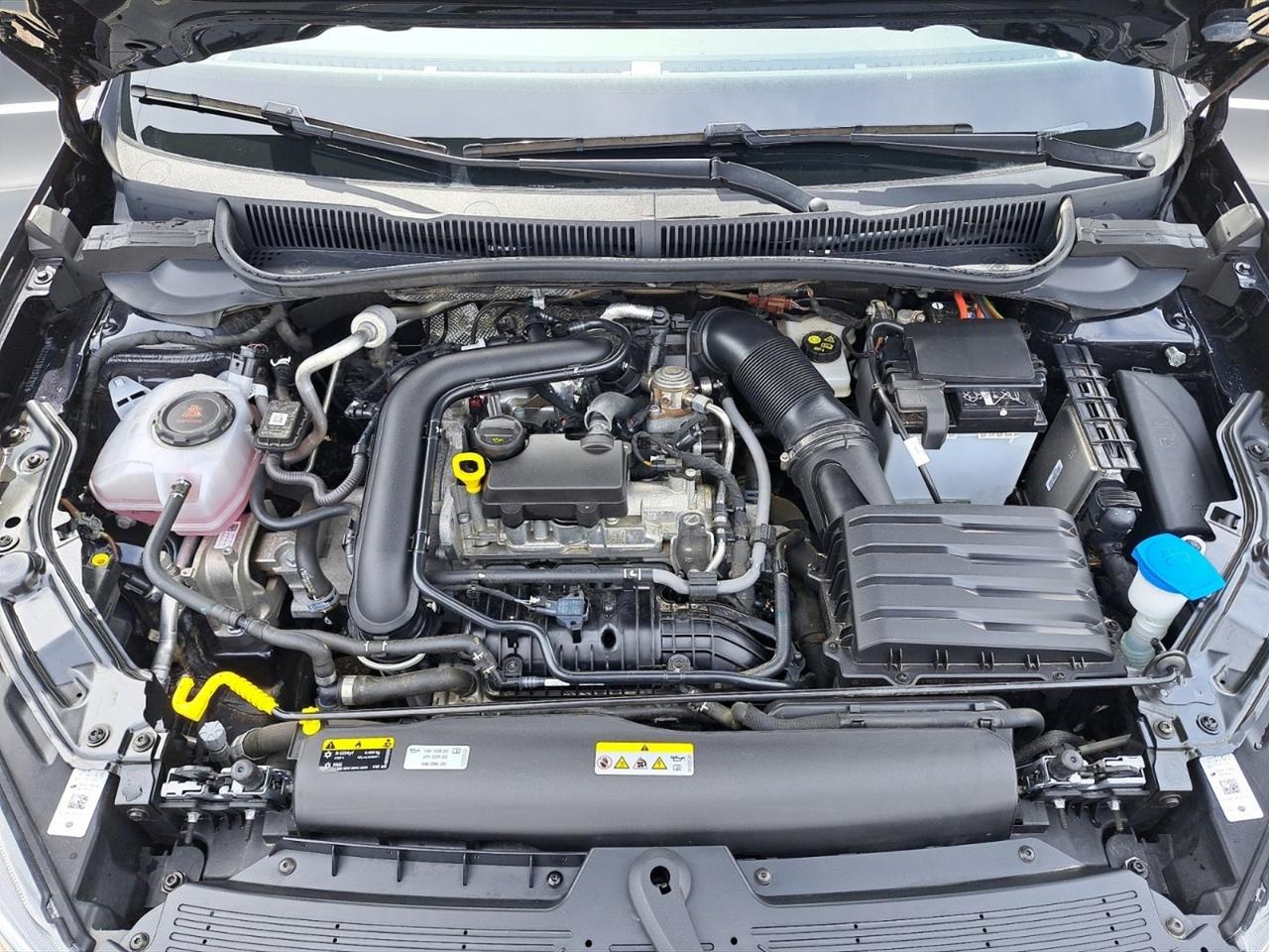 Volkswagen Taigo 1.0 tsi r-line 110cv