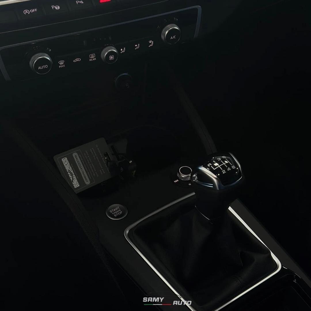 Audi Q2 30 TDI Identity Black