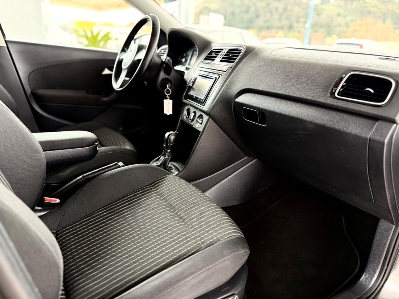 Volkswagen Polo 1.6 TDI 90CV DSG 5 porte ANCHE NEOPATENTATI